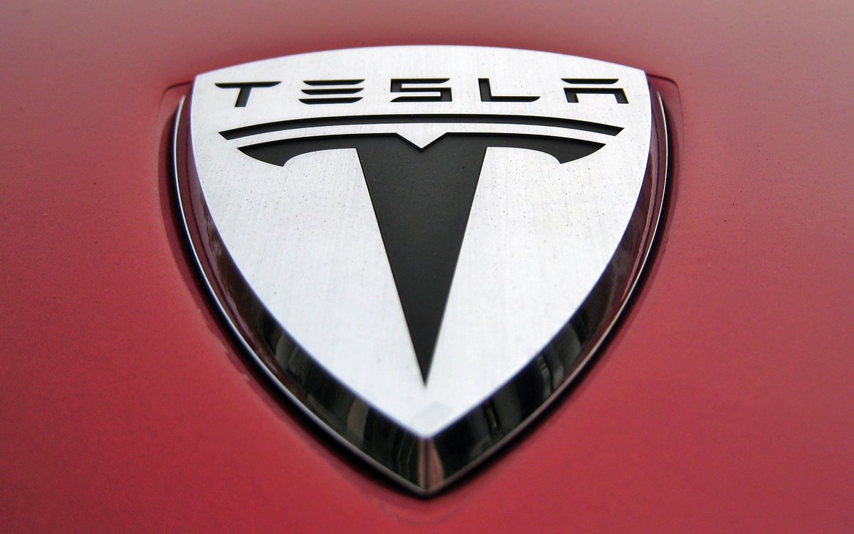 Tesla, la marca que más creció en popularidad en la última década
