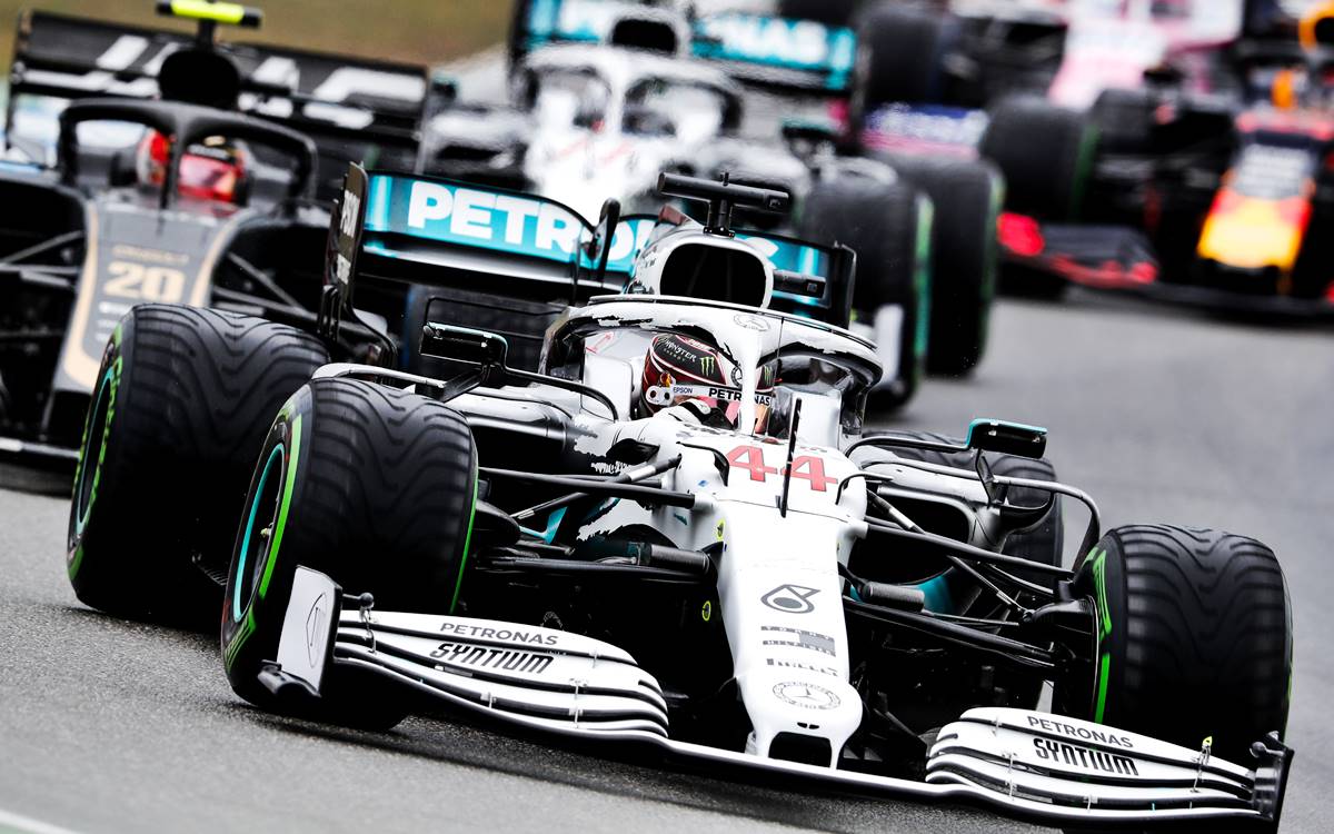Lewis Hamilton y Robert Kubica mantienen los puntos logrados en el GP de Alemania