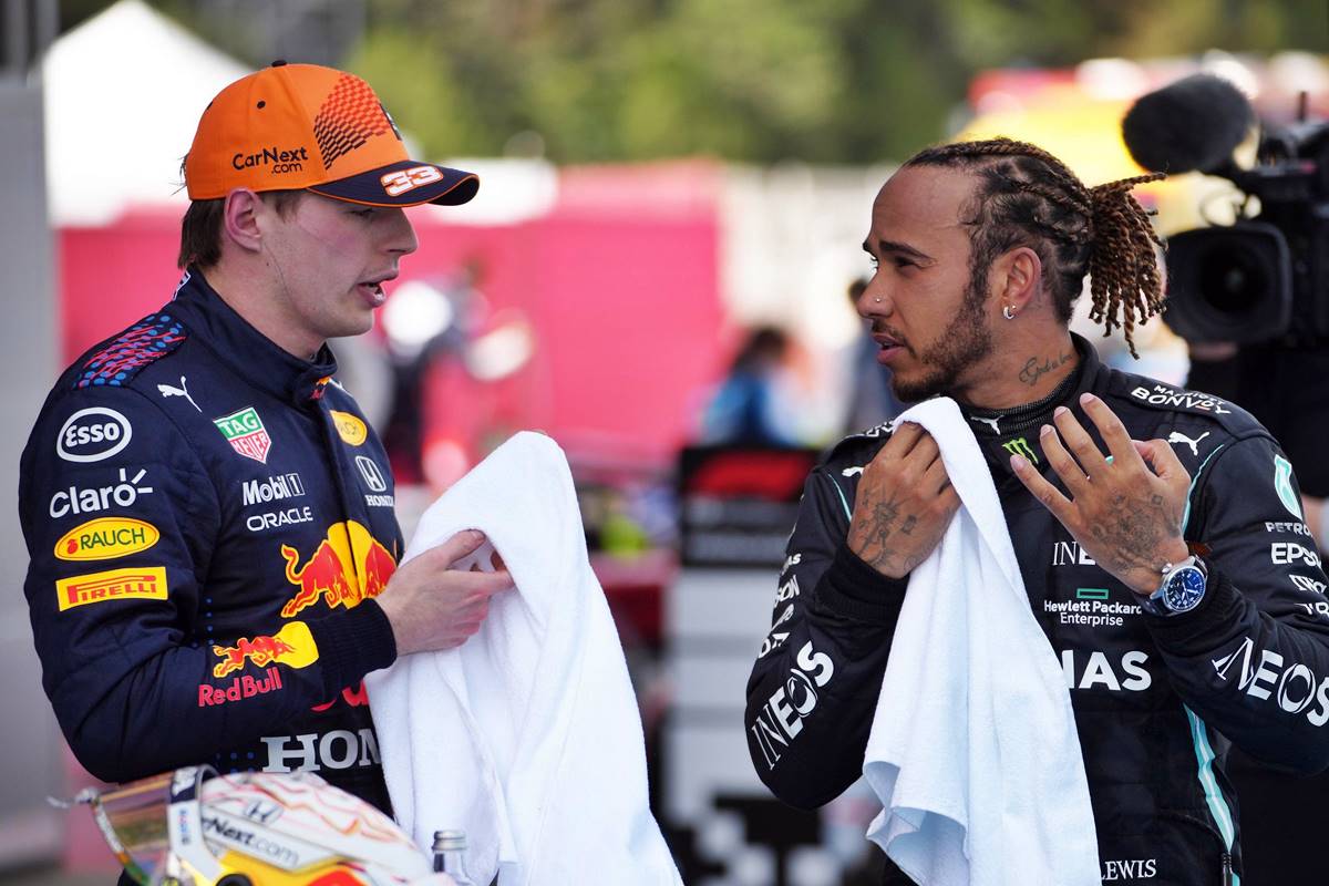Max Verstappen y Lewis Hamilton