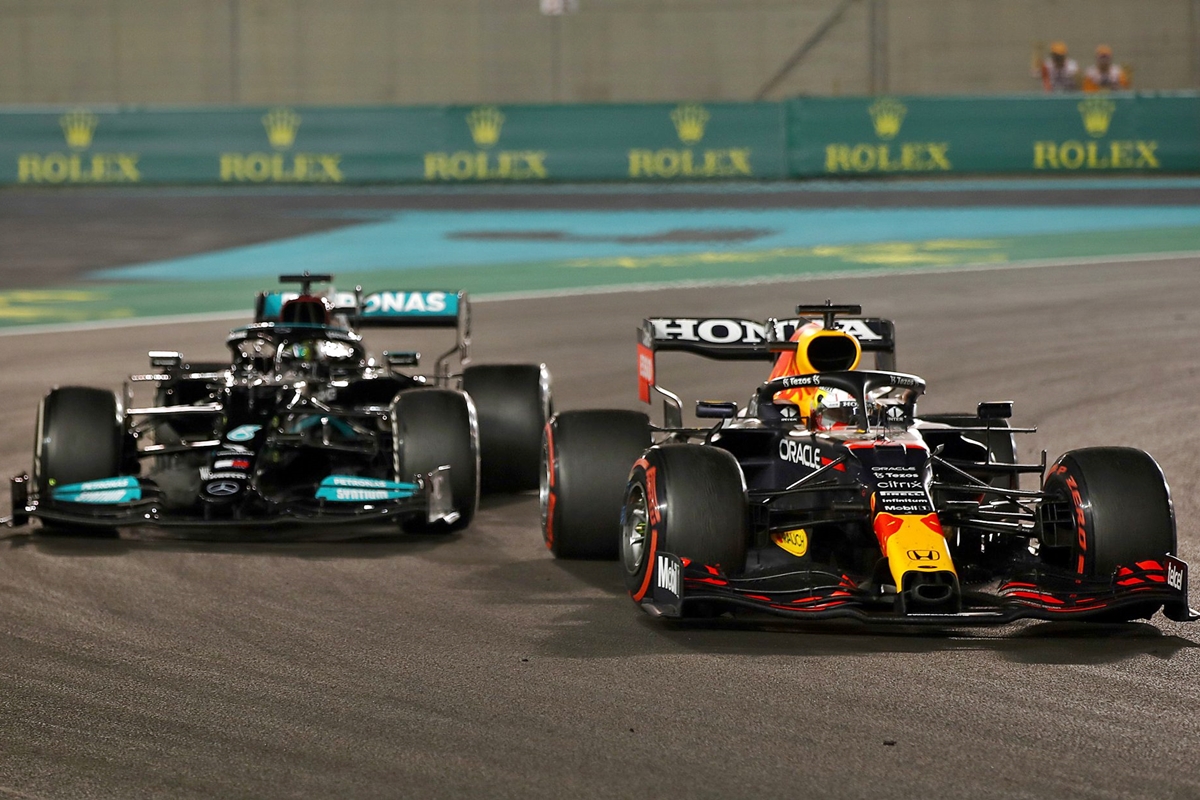 Max Verstappen y Lewis Hamilton 3