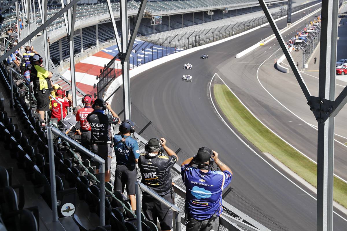 Spotters: Los ojos que velan por la seguridad y el éxito en las Indy 500 