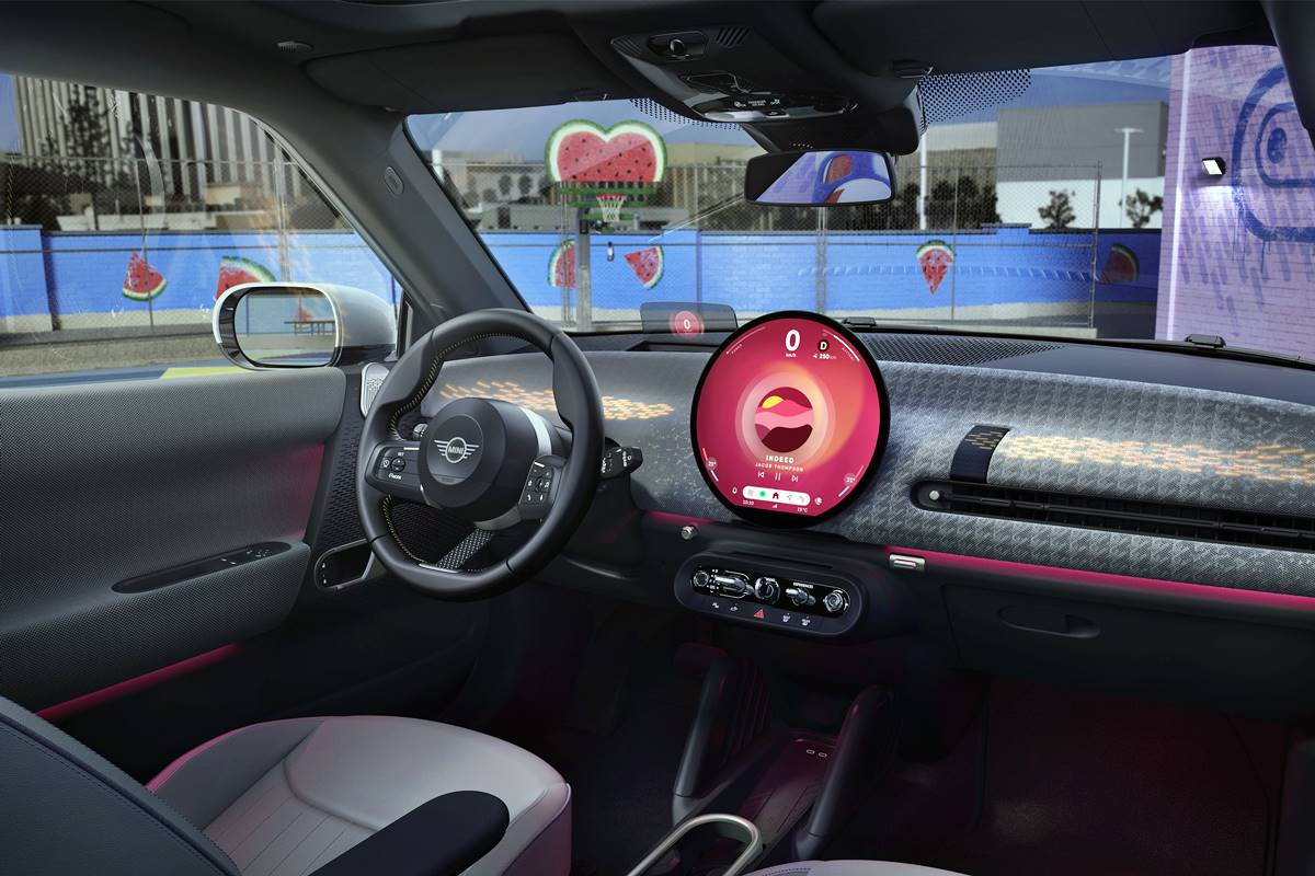 El nuevo MINI Cooper tendrá una novedosa pantalla OLED