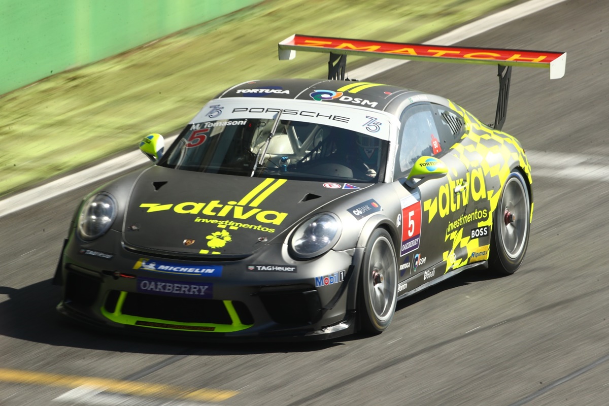 La Porsche Cup C6 Bank Mastercard se presenta en Termas de Río Hondo