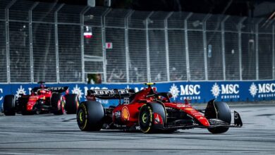 Ex estrella de Ferrari le tira flores a Carlos Sainz y critica a Charles Leclerc