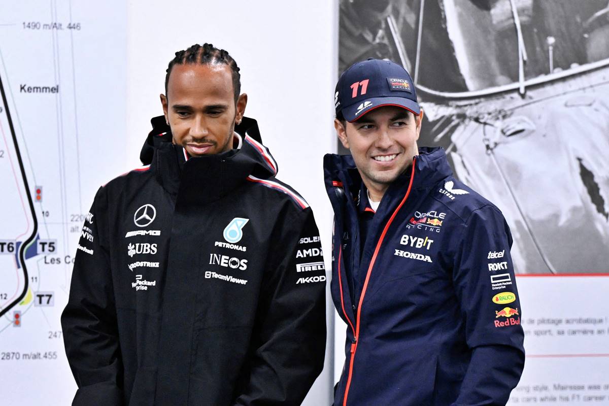 Lewis Hamilton critica comentarios de Helmut Marko sobre Sergio Pérez