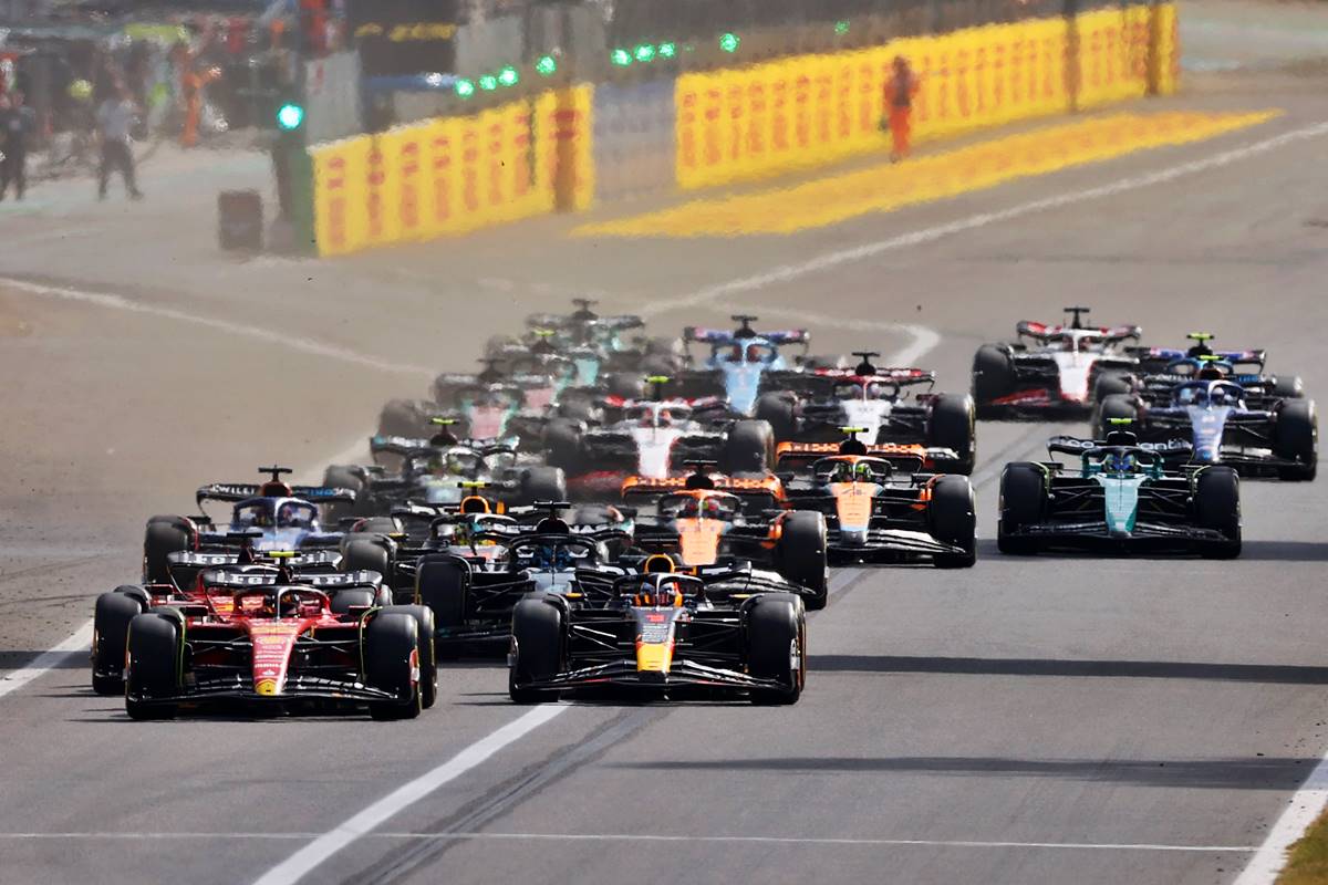 Max Verstappen arrasa en Monza y logra su décima victoria consecutiva