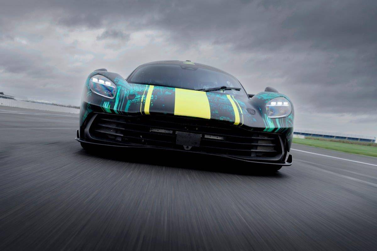 Aston Martin Valhalla: El superdeportivo híbrido inició su fase de pruebas