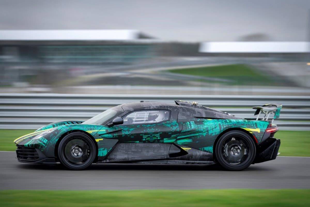 Aston Martin Valhalla: El superdeportivo híbrido inició su fase de pruebas