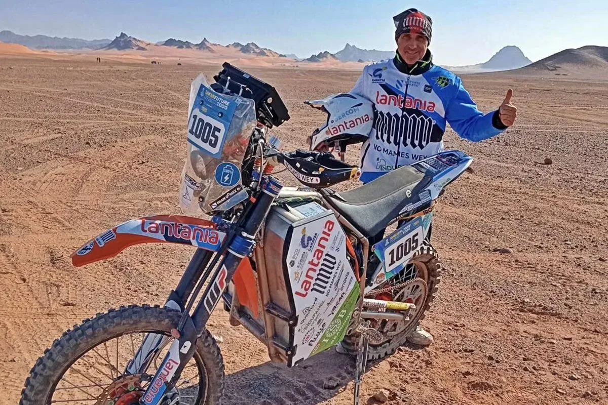 BAT Power Racing, la moto eléctrica que se partió en dos en pleno Rally Dakar