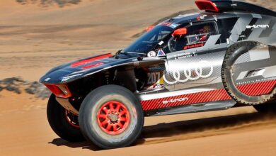Mattias Ekström le da la primera alegría a Audi en el Dakar 2024