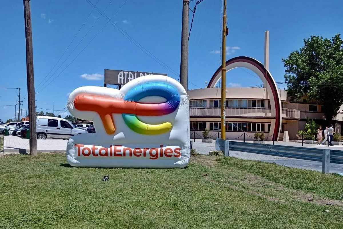 TotalEnergies invita a disfrutar de la energía única del verano
