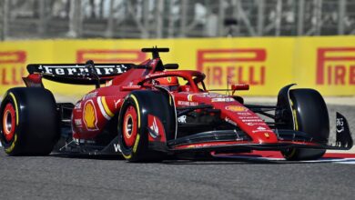 Una tapa de desagüe suelta daña la Ferrari de Charles Leclerc