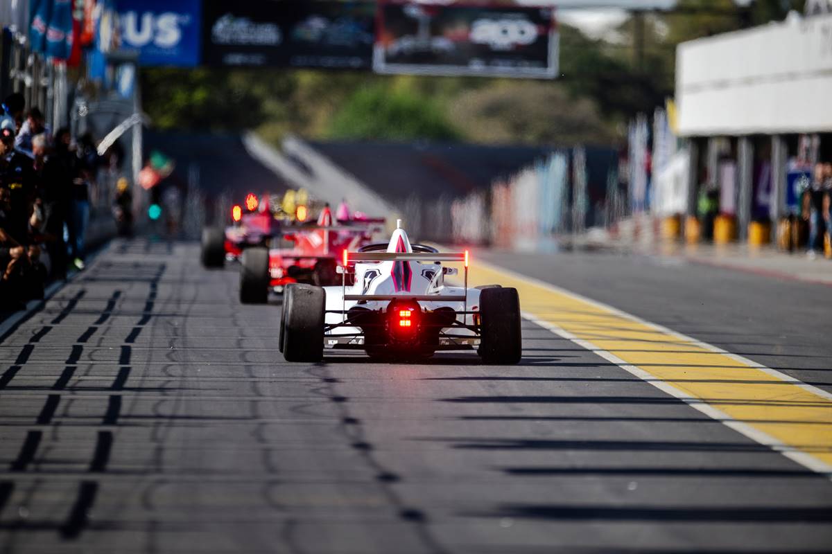 quién ganó en la Fórmula 4 Brasileña