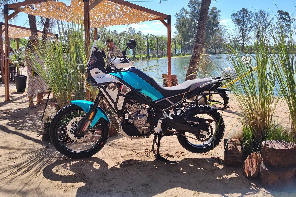 CFMoto 450 MT lanzamiento en Argentina