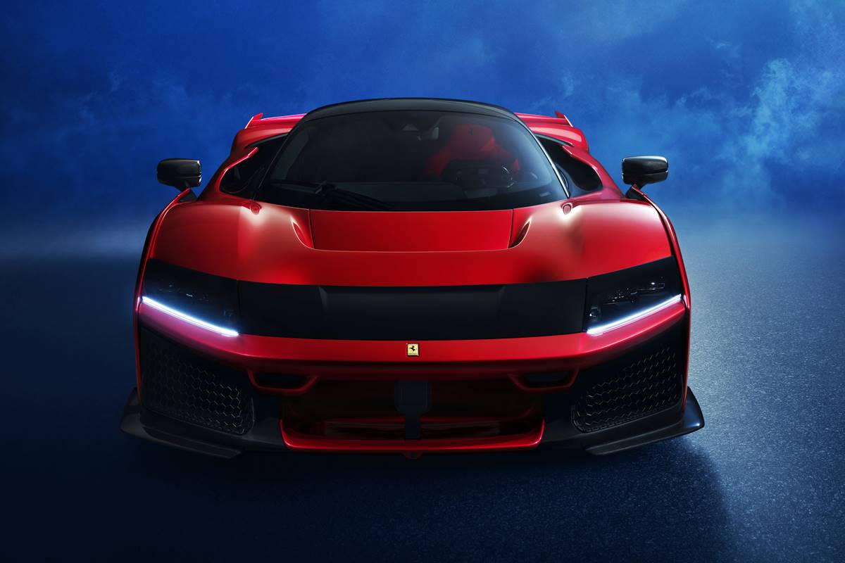 Ferrari F80 de frente