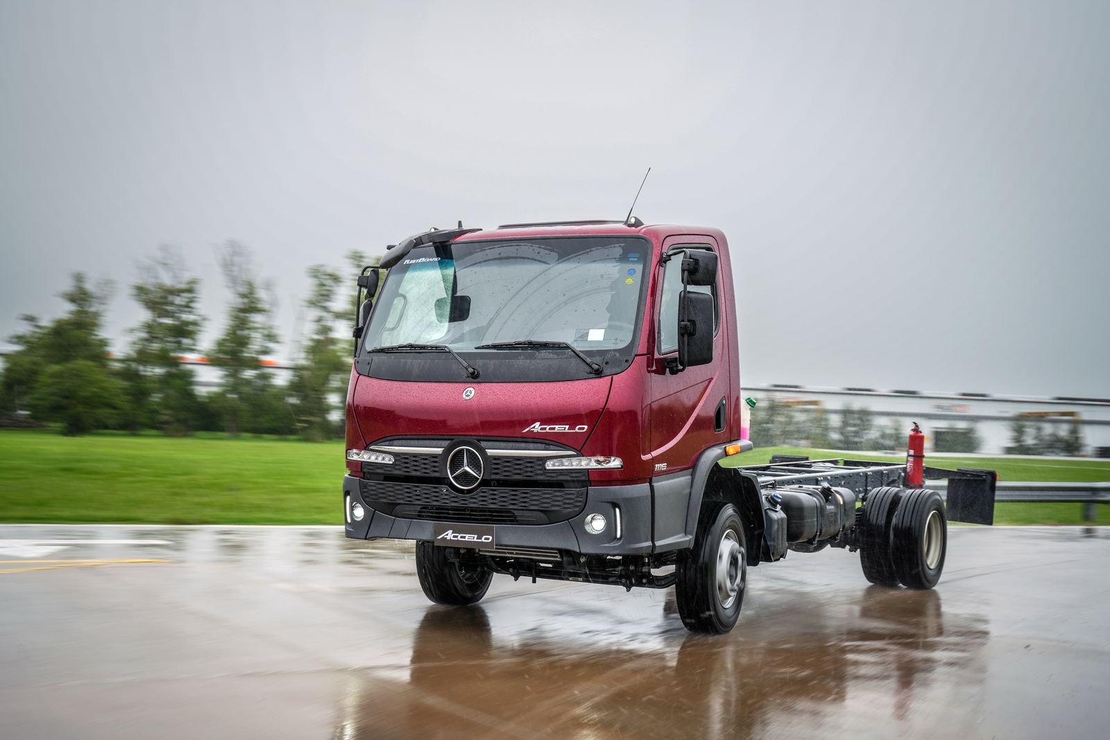 ¿Cuál es el modelo más barato de Mercedes Benz? 