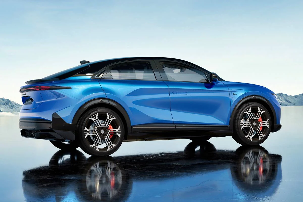lanzamiento alpine a390