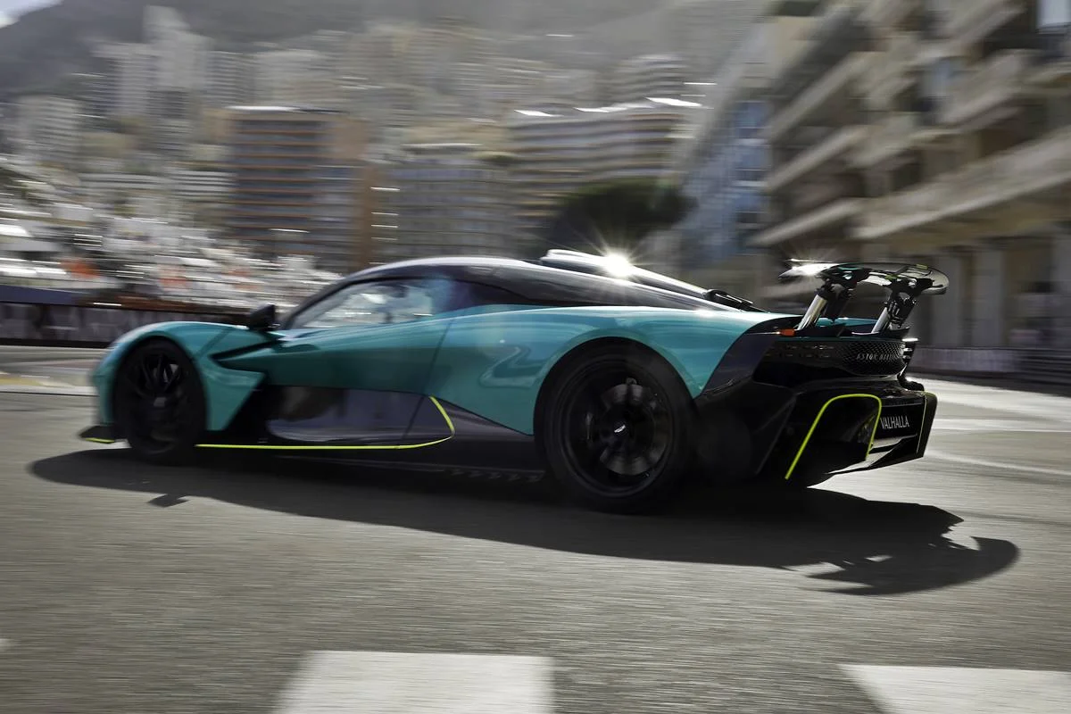 ¿Qué motor tiene el Aston Martin Valhalla?