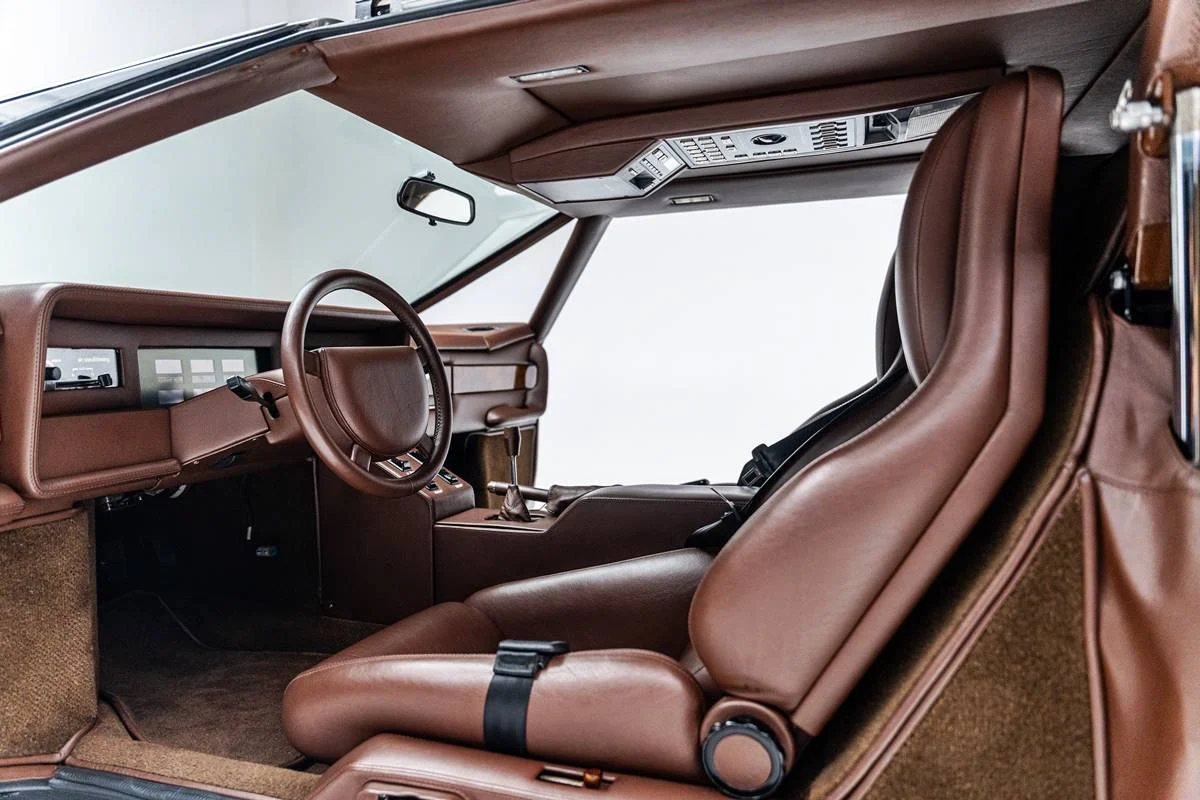 ¿Quién es el dueño del Aston Martin Bulldog?