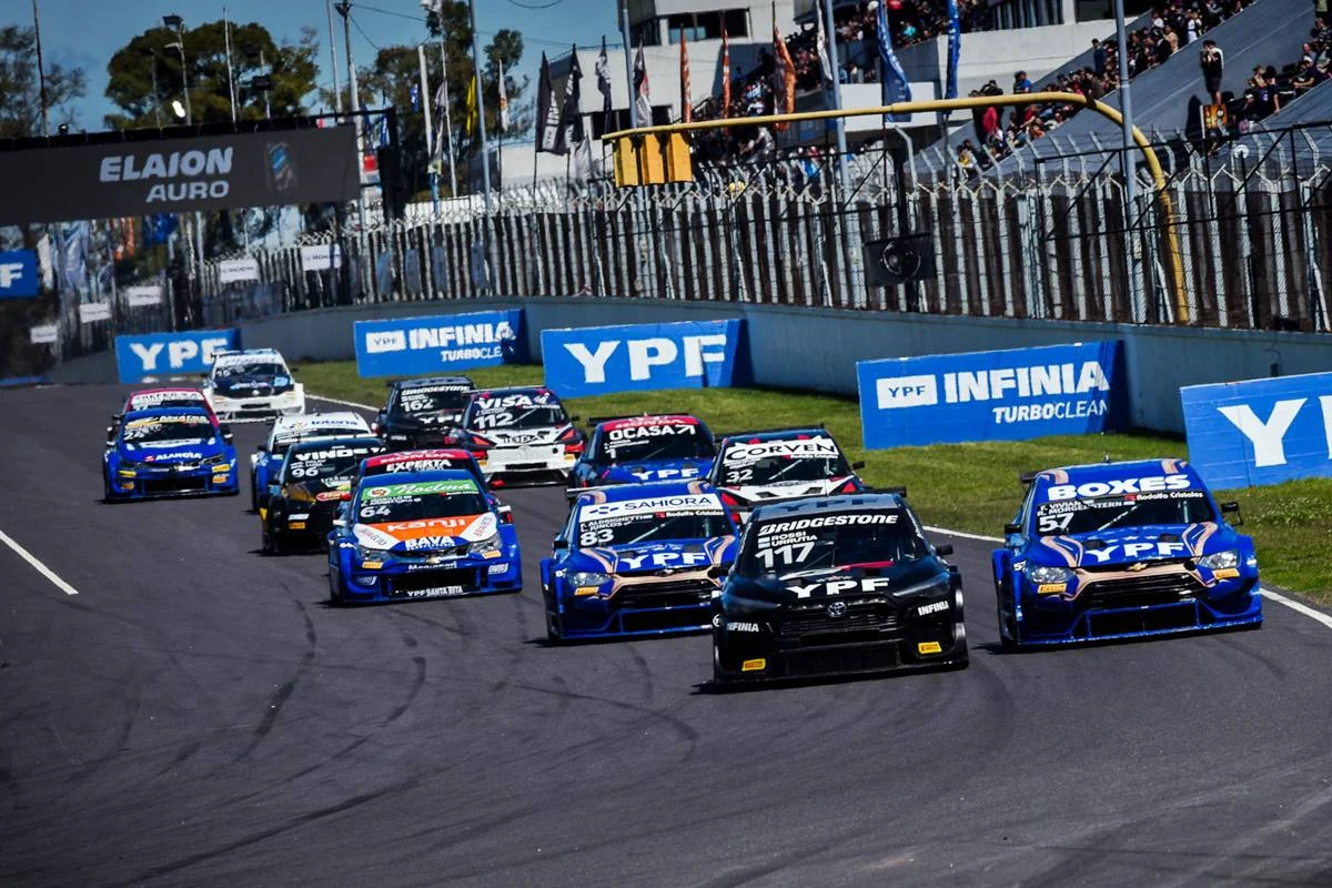 ¿Qué neumáticos usa el TC2000?