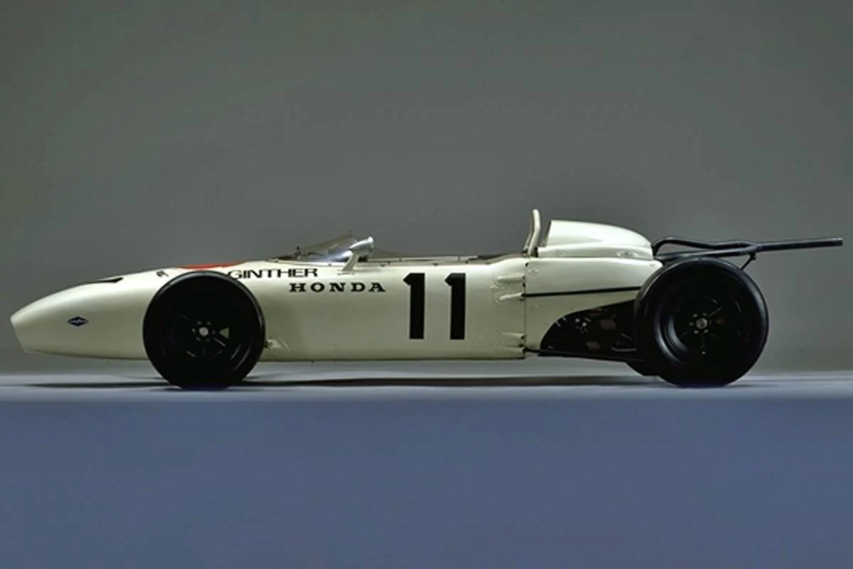 historia honda ra272