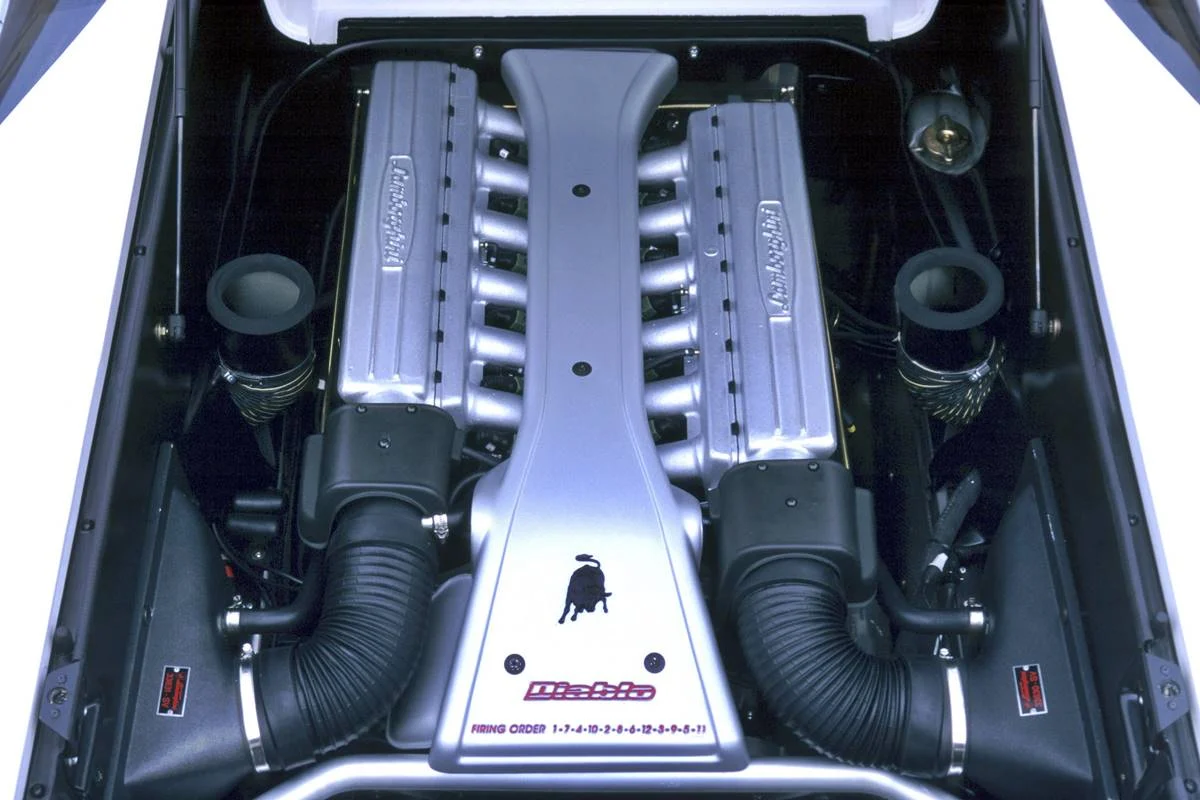 ¿Cuántas versiones tuvo el Lamborghini Diablo? 