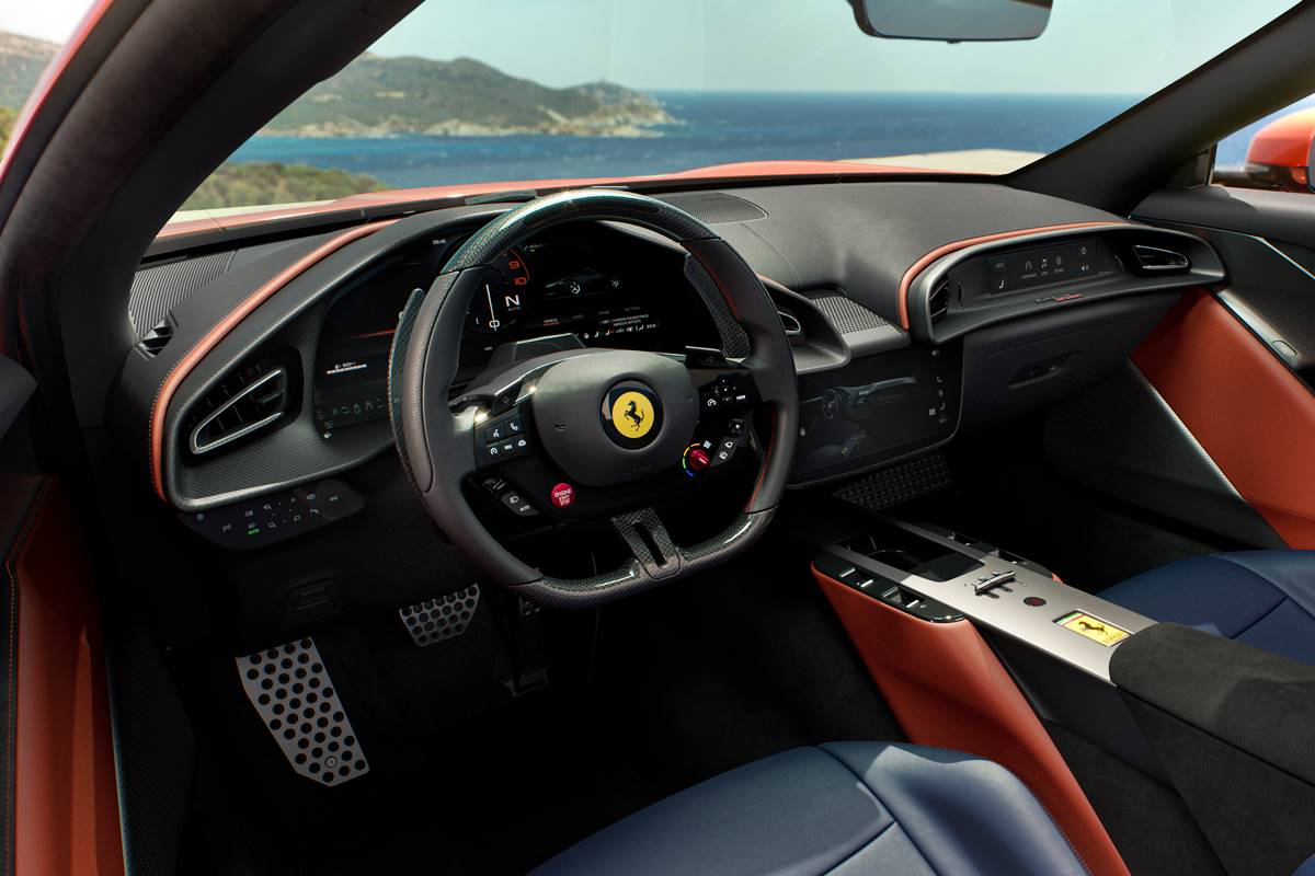 Ferrari Amalfi interior