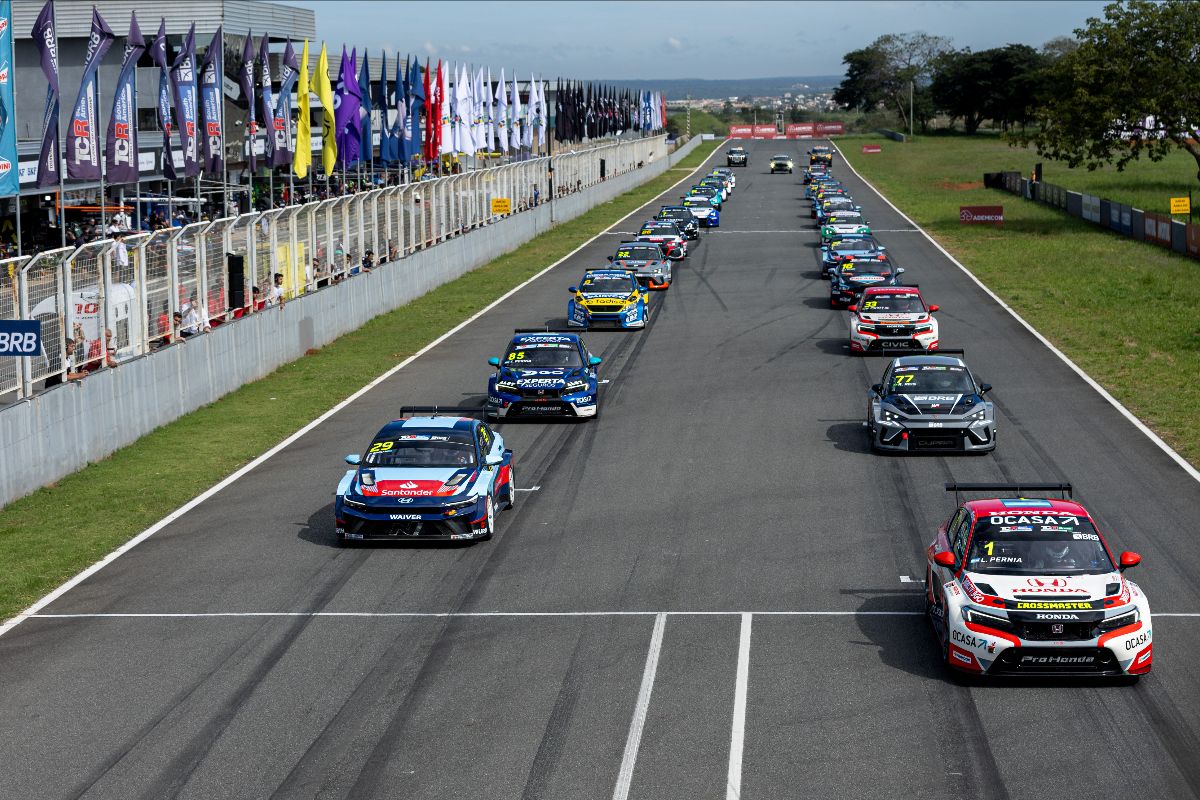 quién ganó las carreas de TCR South America