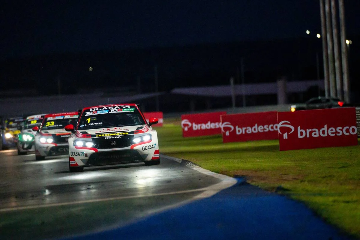 Leonel Pernía TCR