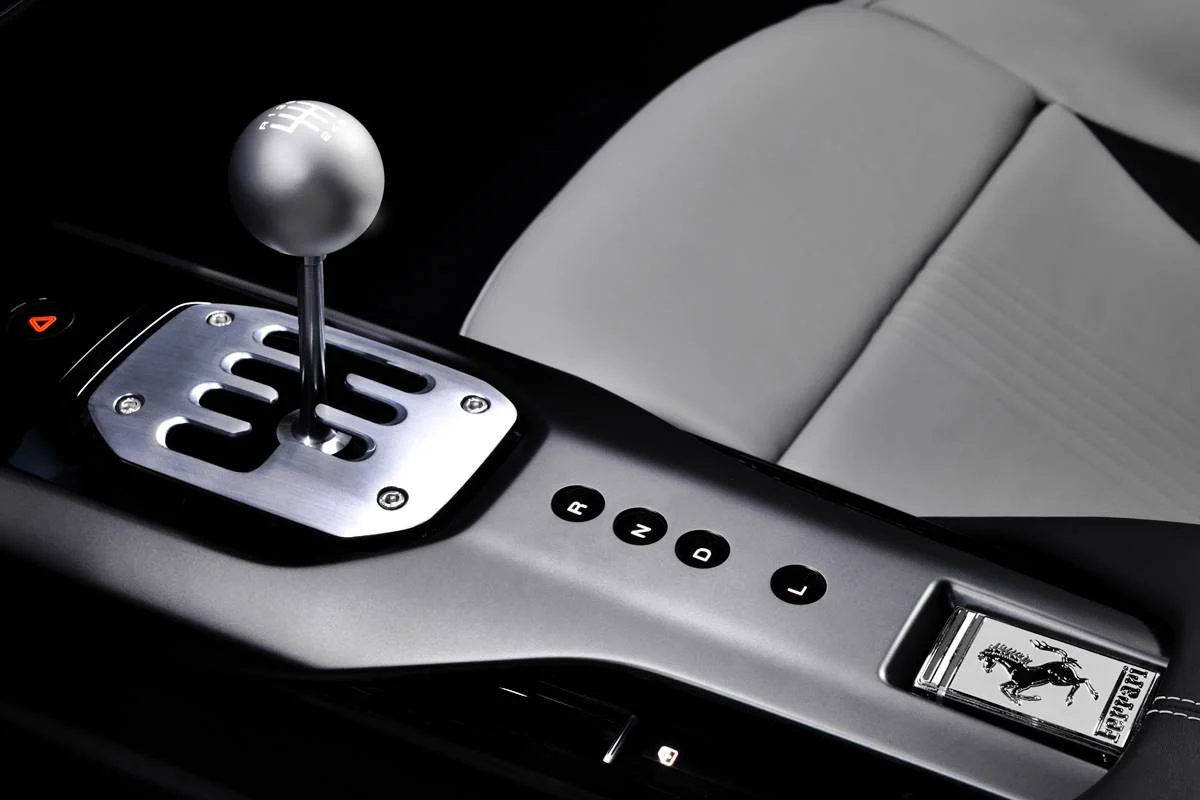 Ferrari 12Cilindri Manuale